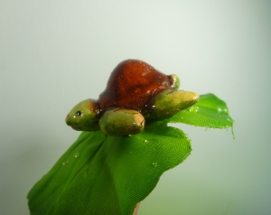 Мини декор на палочке (черепашка ) .