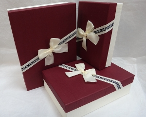 Подарочная коробка  250014( комплект 2 шт ) с деффектом проклейки