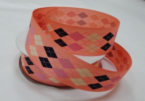 Лента репсовая (высота 2,7 см,в рулоне 23 метра) .