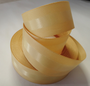 Лента репсоваяc атласной вставкой, двухсторонняя 2,5 см ( 18 м )