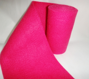 Фетр натуральный- шерсть  ( 500х150х4 мм) малиновый